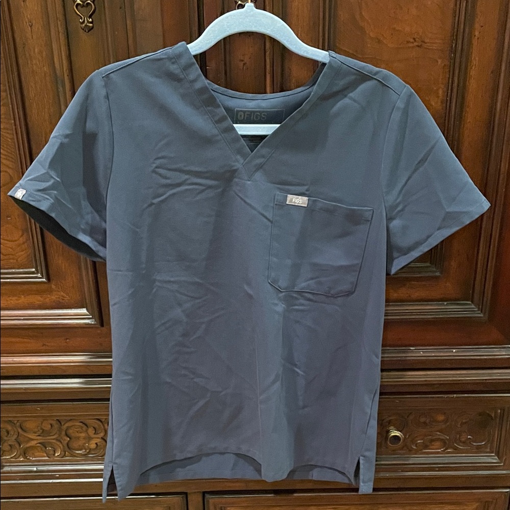 Women’s Figs Top